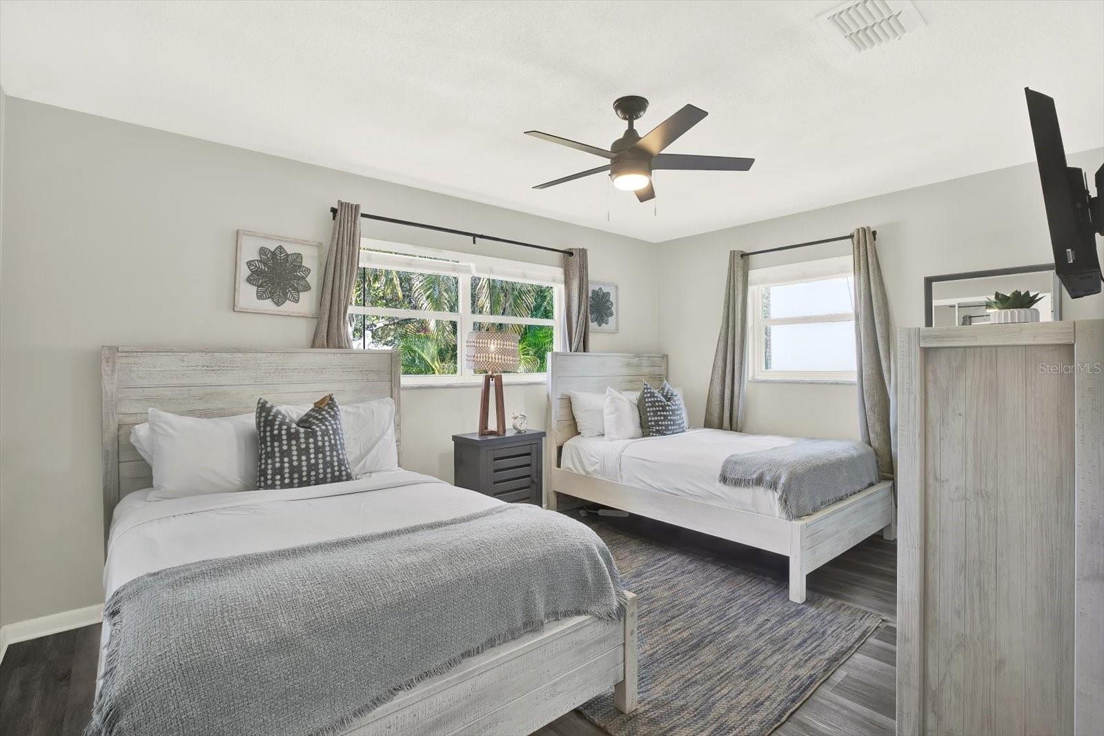 Image 14 of 32 For 1241 12th Court Sw