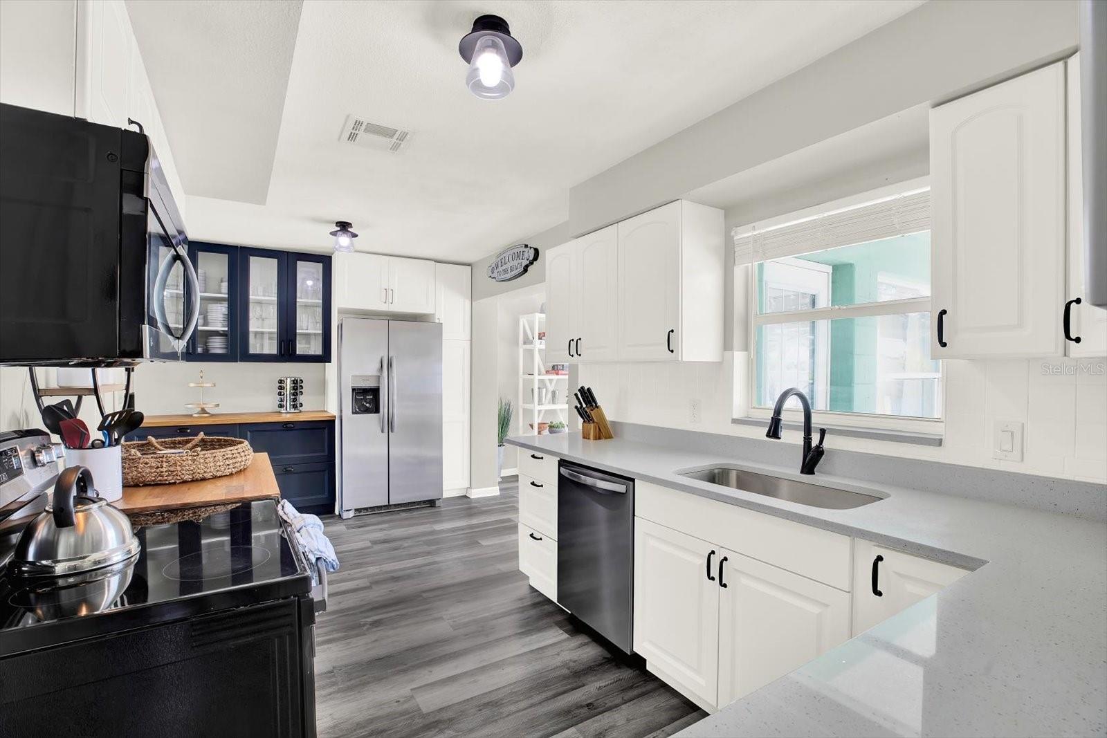 Image 5 of 32 For 1241 12th Court Sw