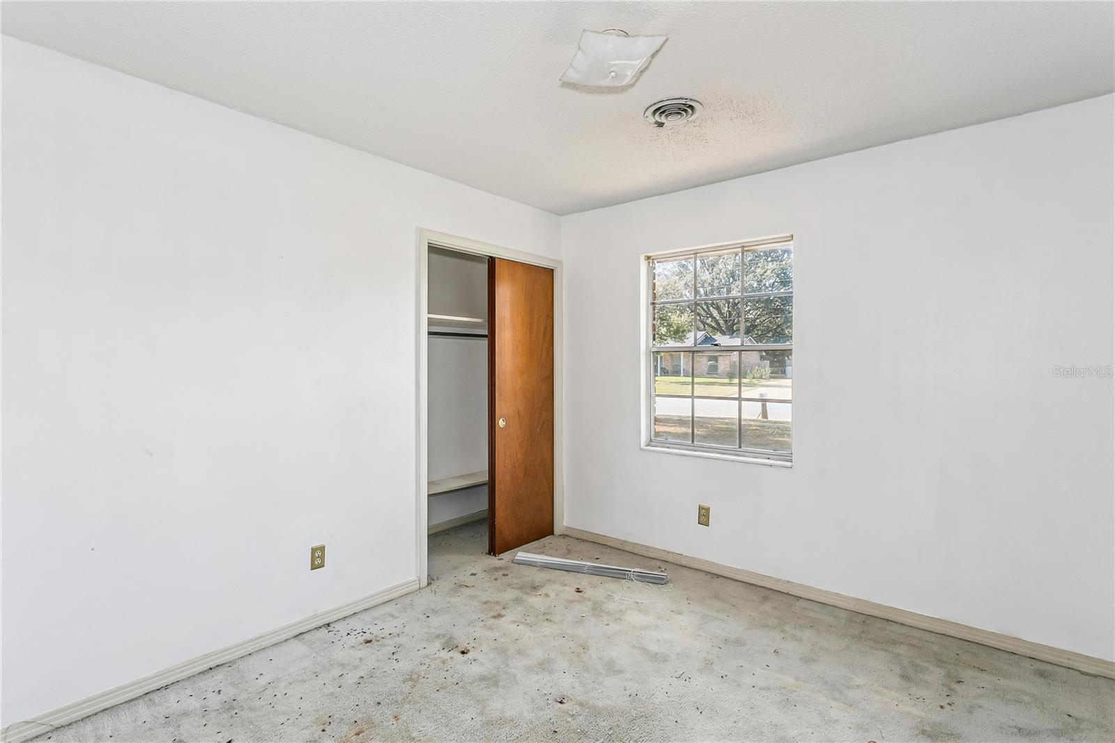 Image 13 of 25 For 5920 Leesway Boulevard