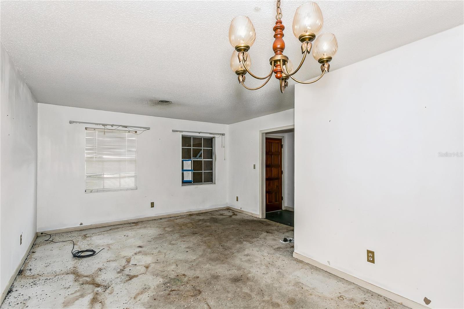 Image 7 of 25 For 5920 Leesway Boulevard