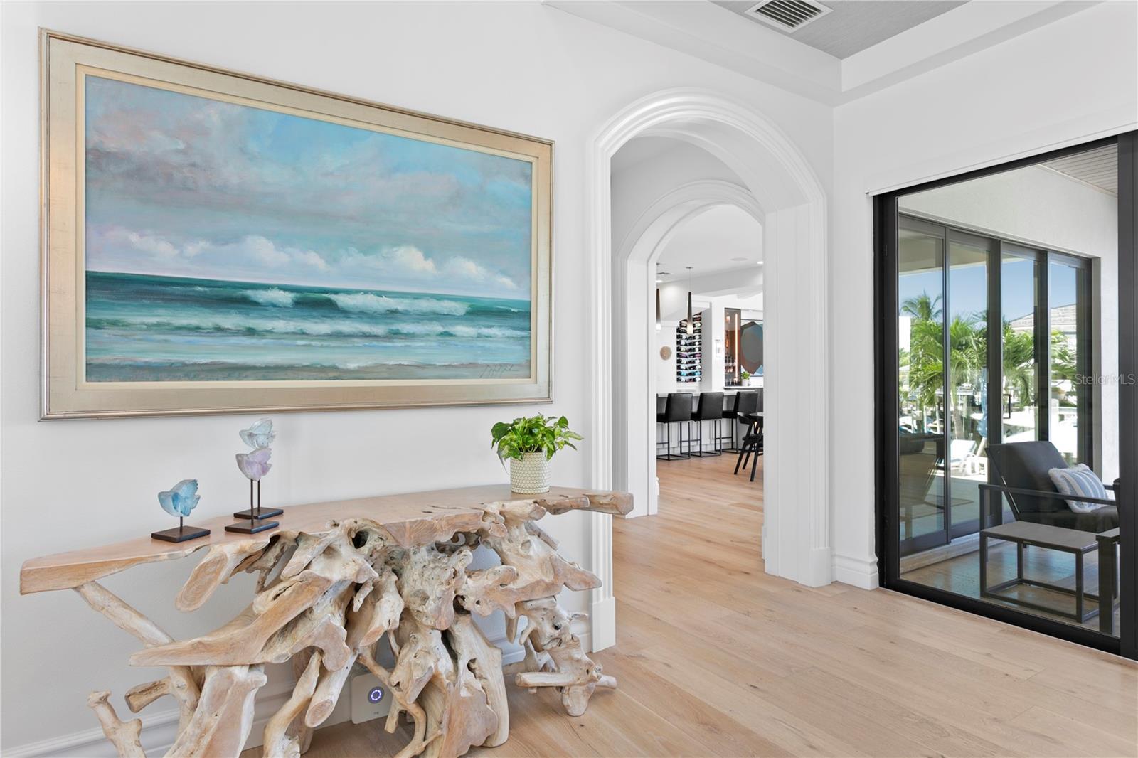 Image 11 of 79 For 1934 Hawaii Avenue Ne