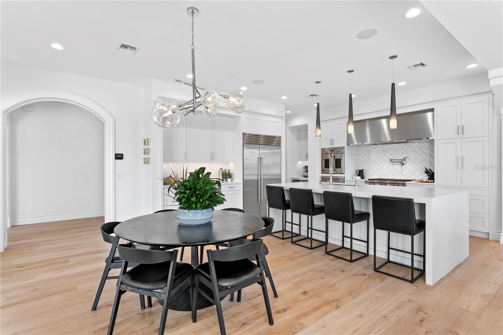 Image 21 of 79 For 1934 Hawaii Avenue Ne