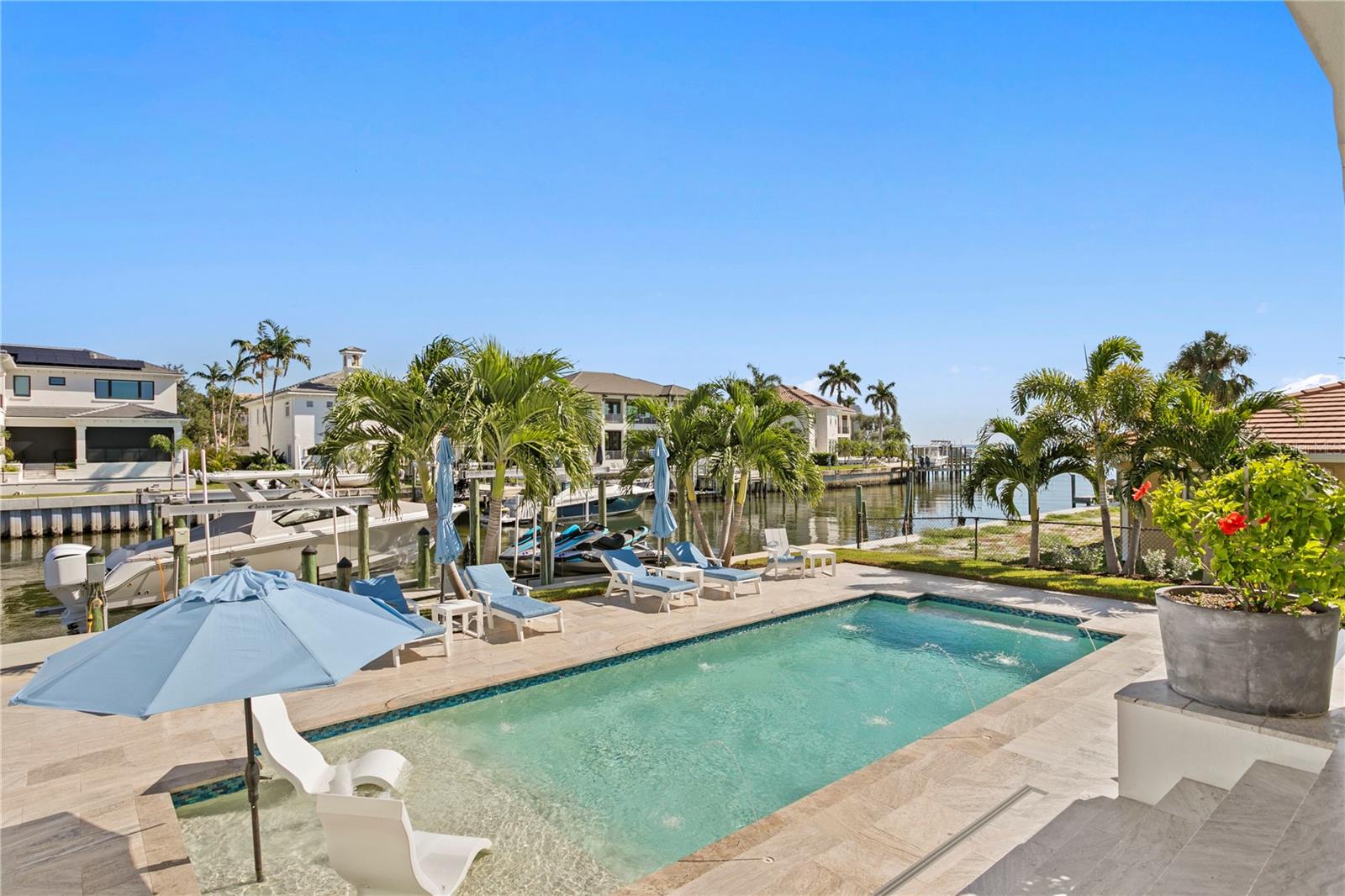 Image 34 of 79 For 1934 Hawaii Avenue Ne