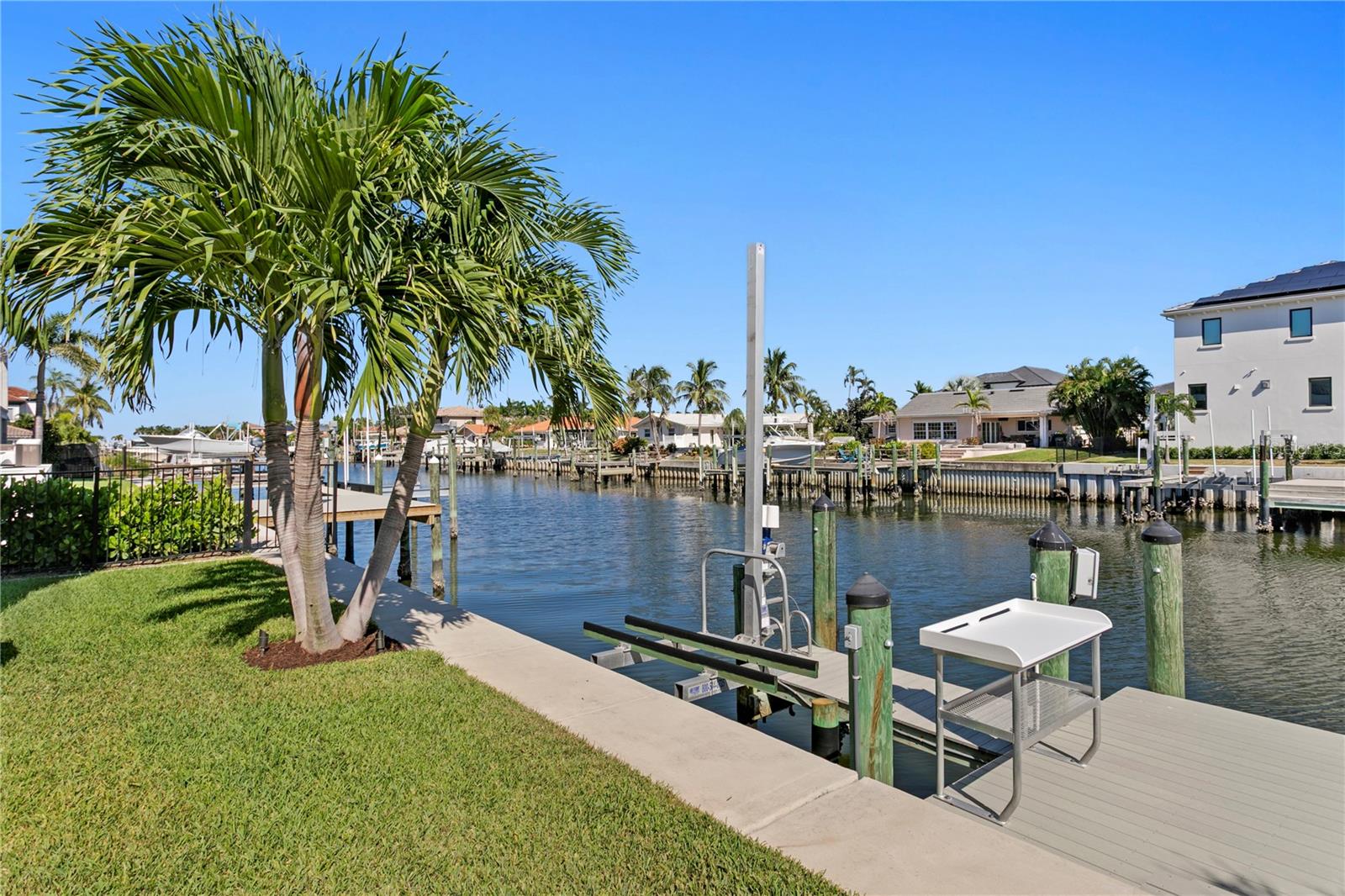 Image 40 of 79 For 1934 Hawaii Avenue Ne