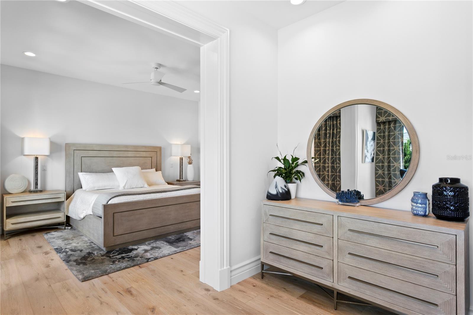 Image 44 of 79 For 1934 Hawaii Avenue Ne