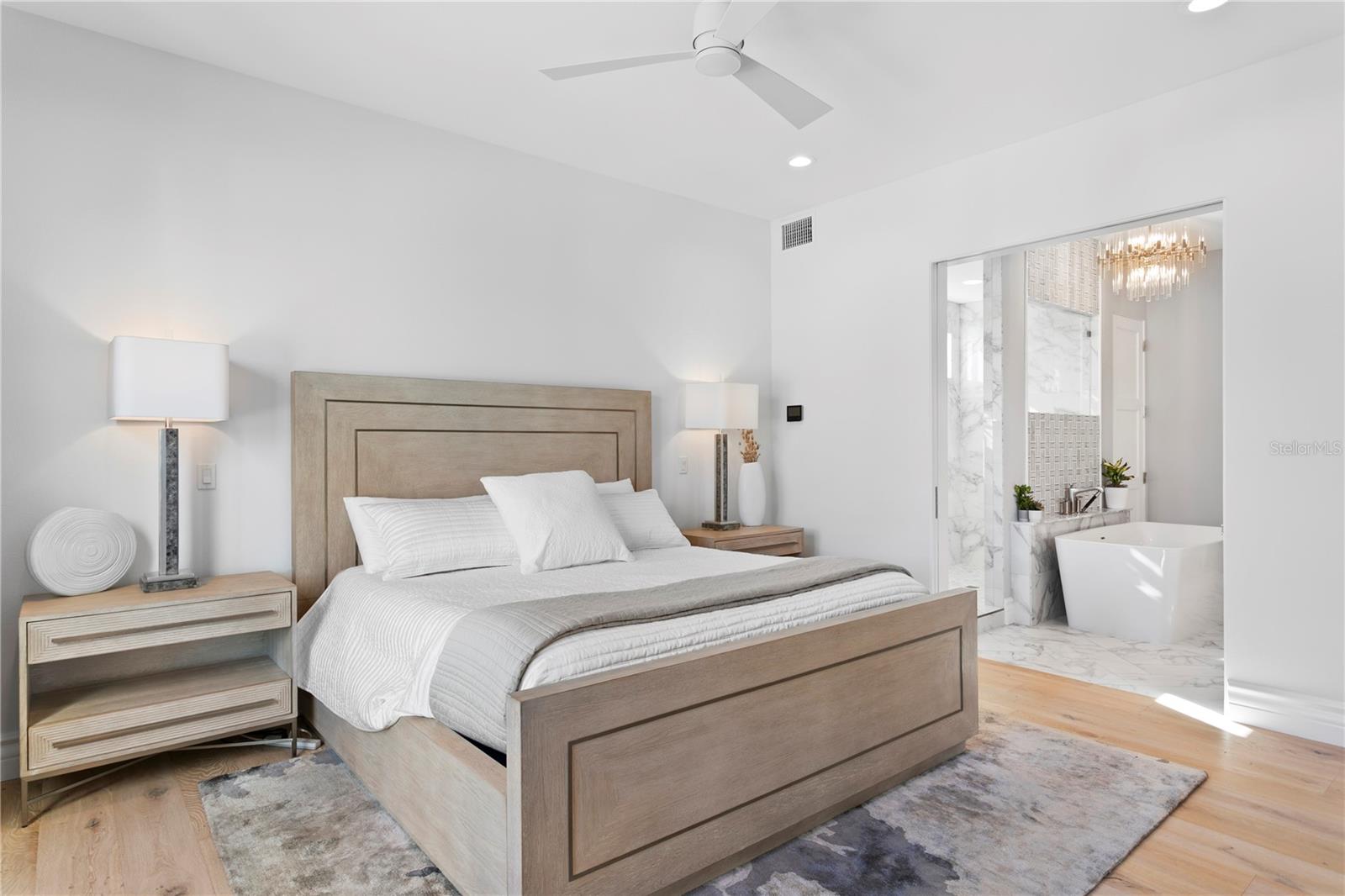 Image 45 of 79 For 1934 Hawaii Avenue Ne