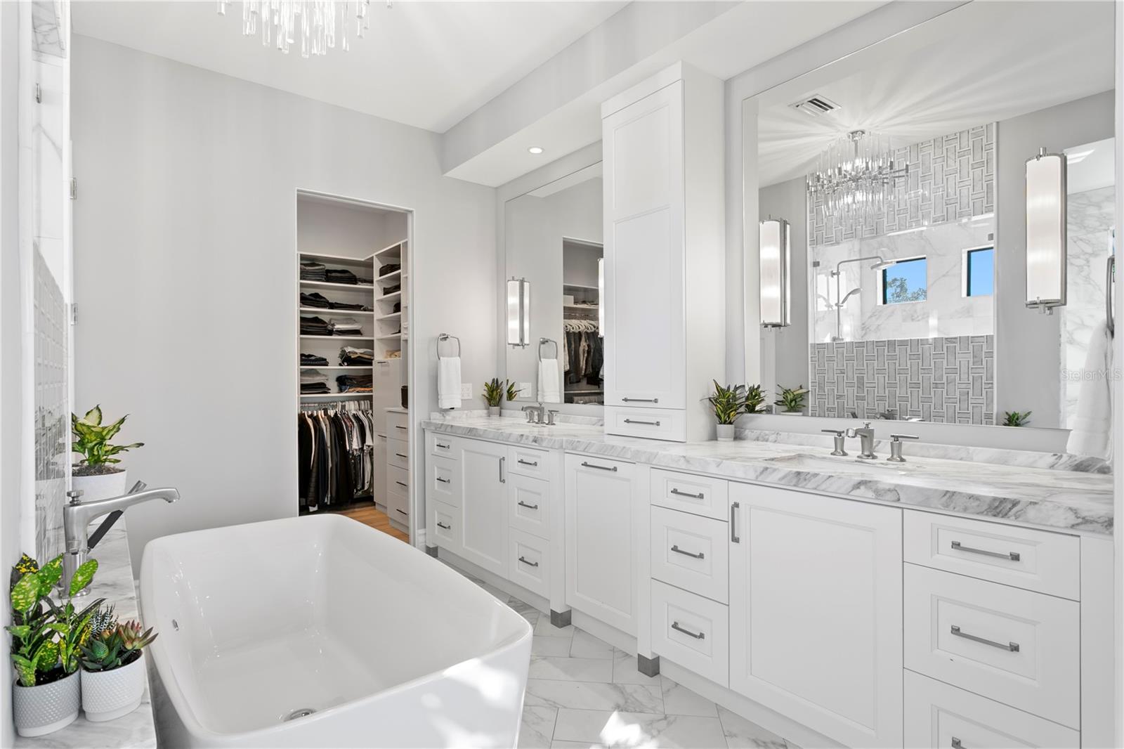 Image 48 of 79 For 1934 Hawaii Avenue Ne