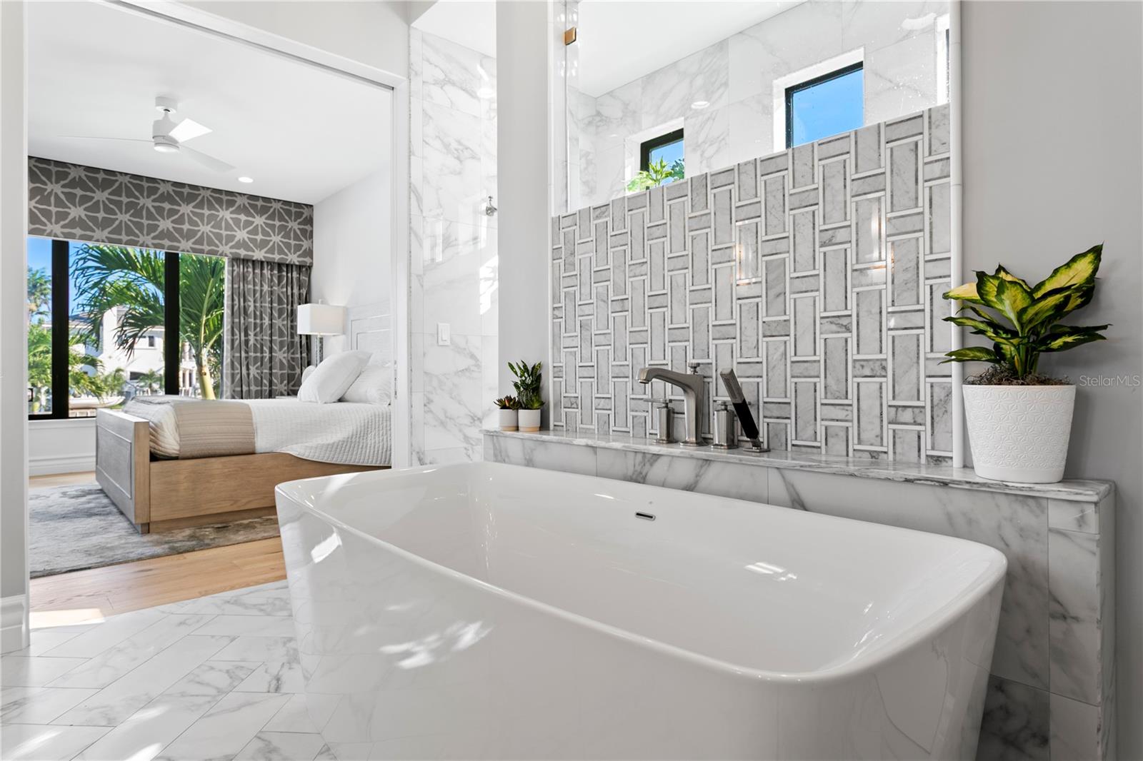 Image 50 of 79 For 1934 Hawaii Avenue Ne