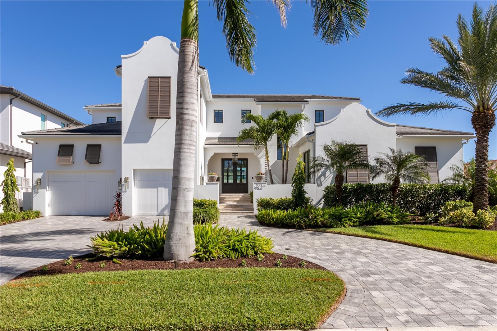 Image 6 of 79 For 1934 Hawaii Avenue Ne