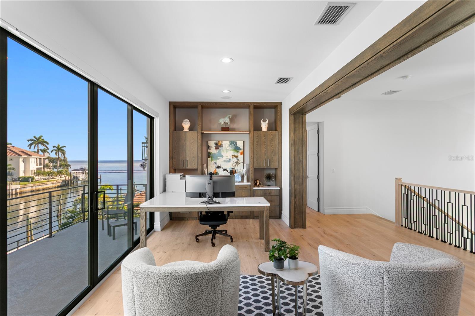 Image 60 of 79 For 1934 Hawaii Avenue Ne