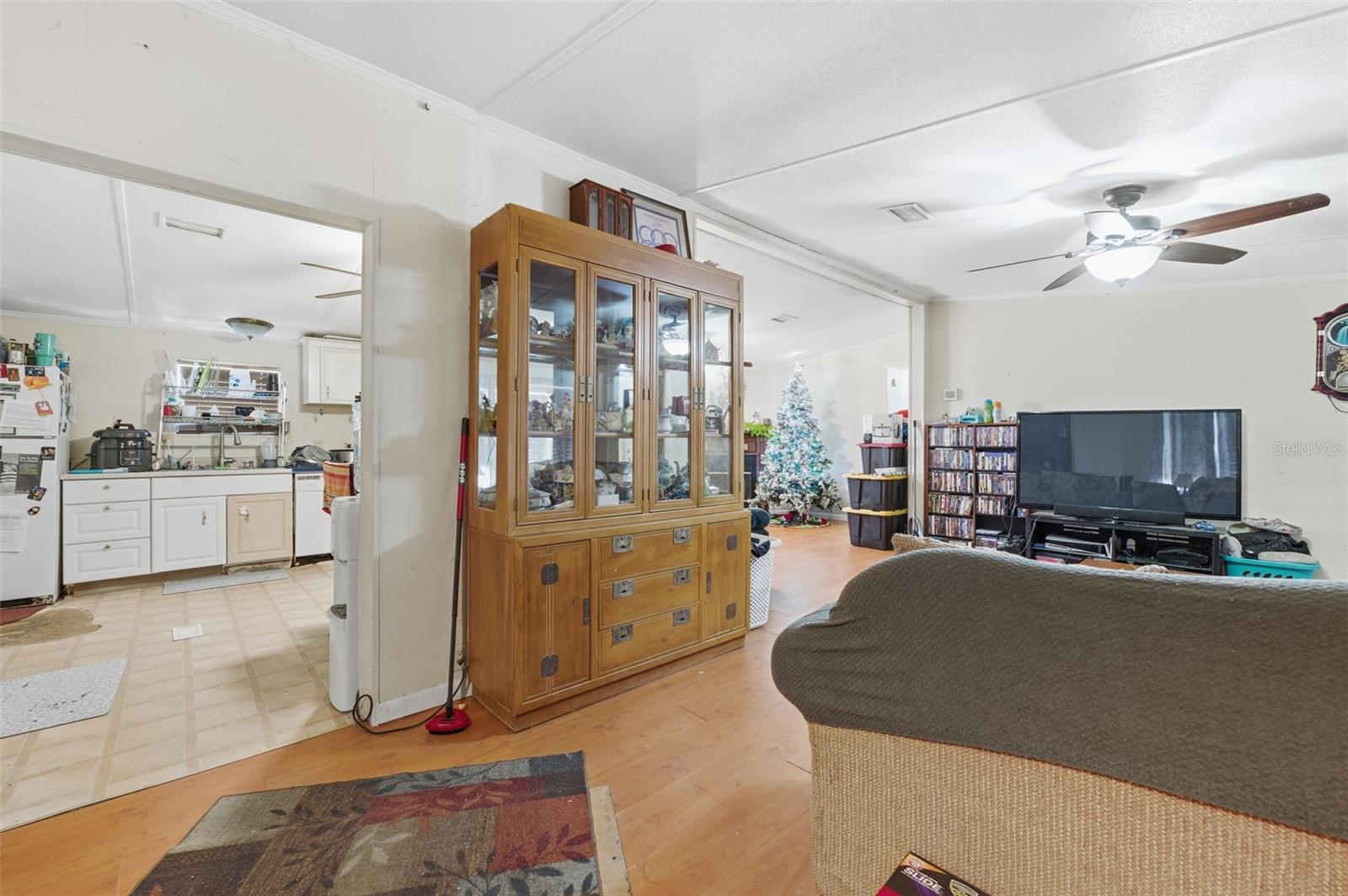 Image 12 of 47 For 13050 Sun Road