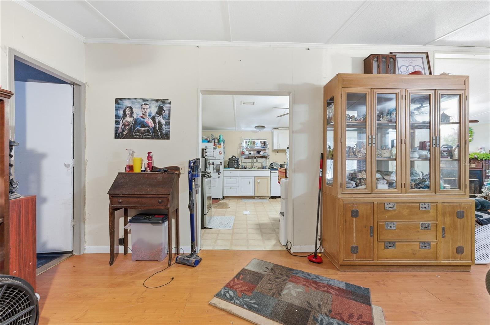 Image 13 of 47 For 13050 Sun Road