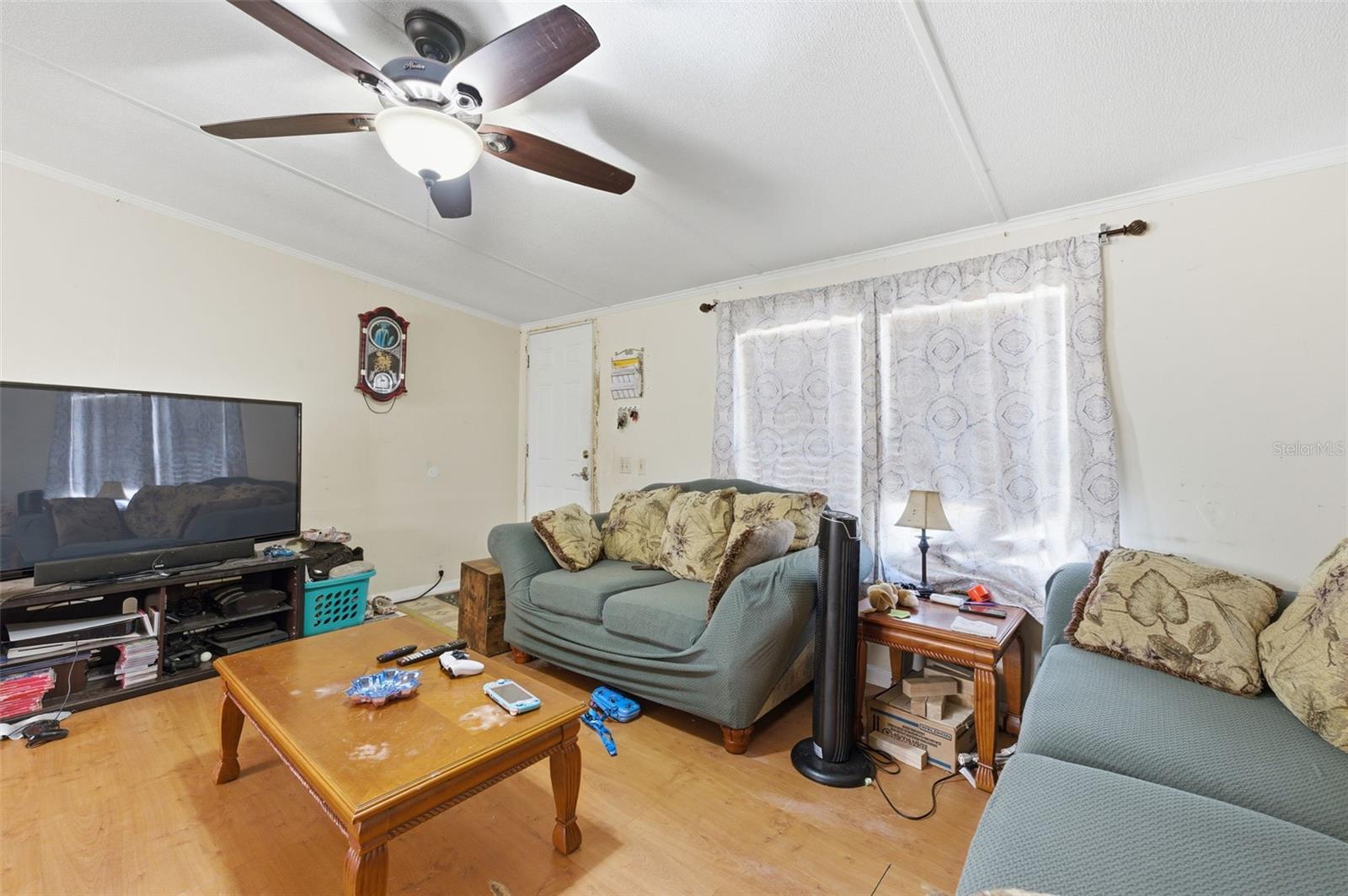 Image 17 of 47 For 13050 Sun Road