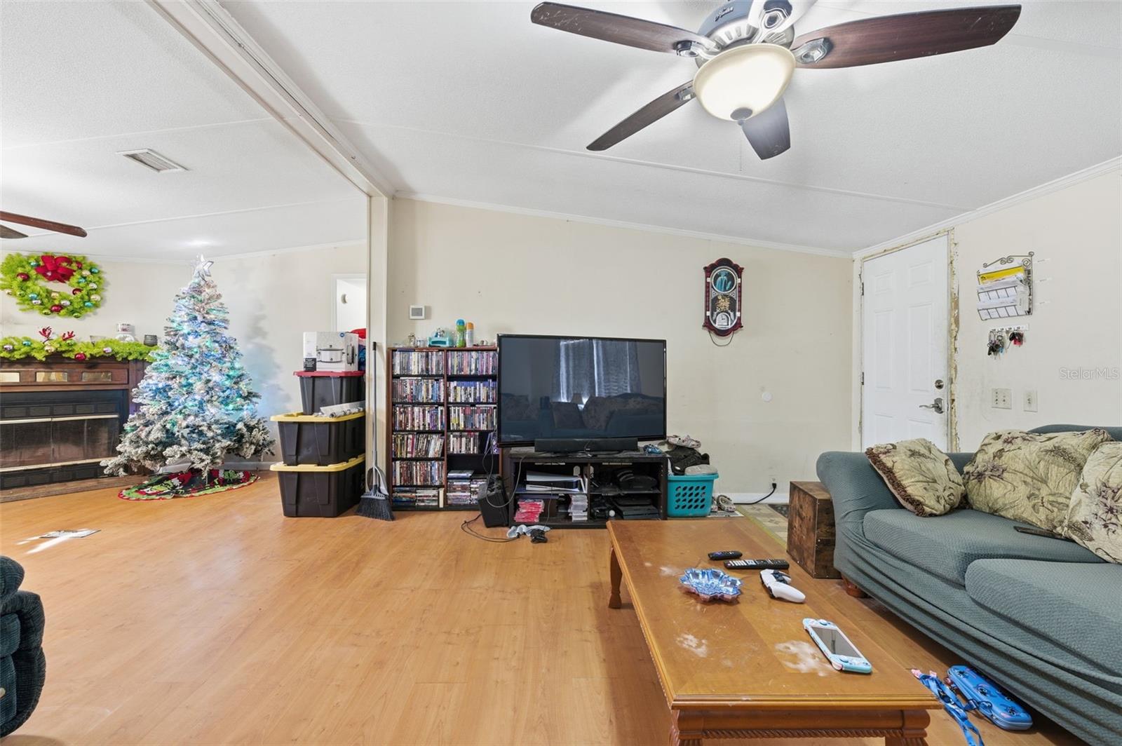 Image 18 of 47 For 13050 Sun Road