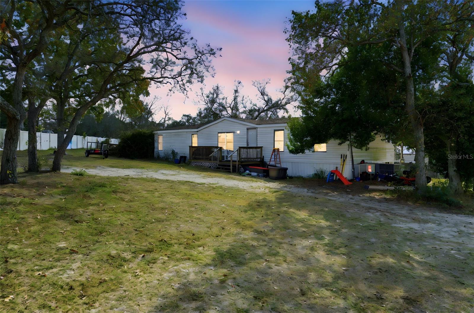 Image 3 of 47 For 13050 Sun Road