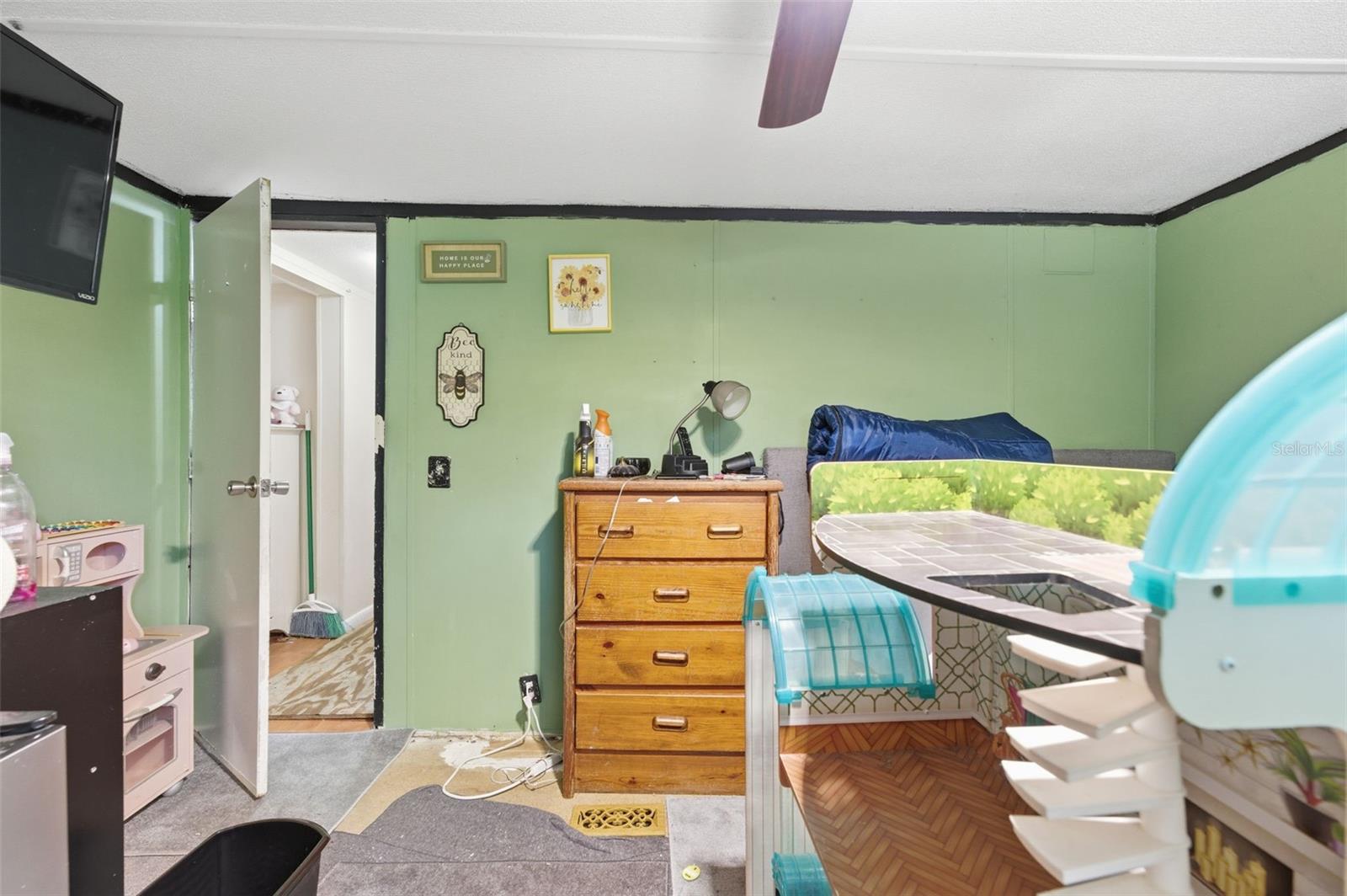 Image 31 of 47 For 13050 Sun Road