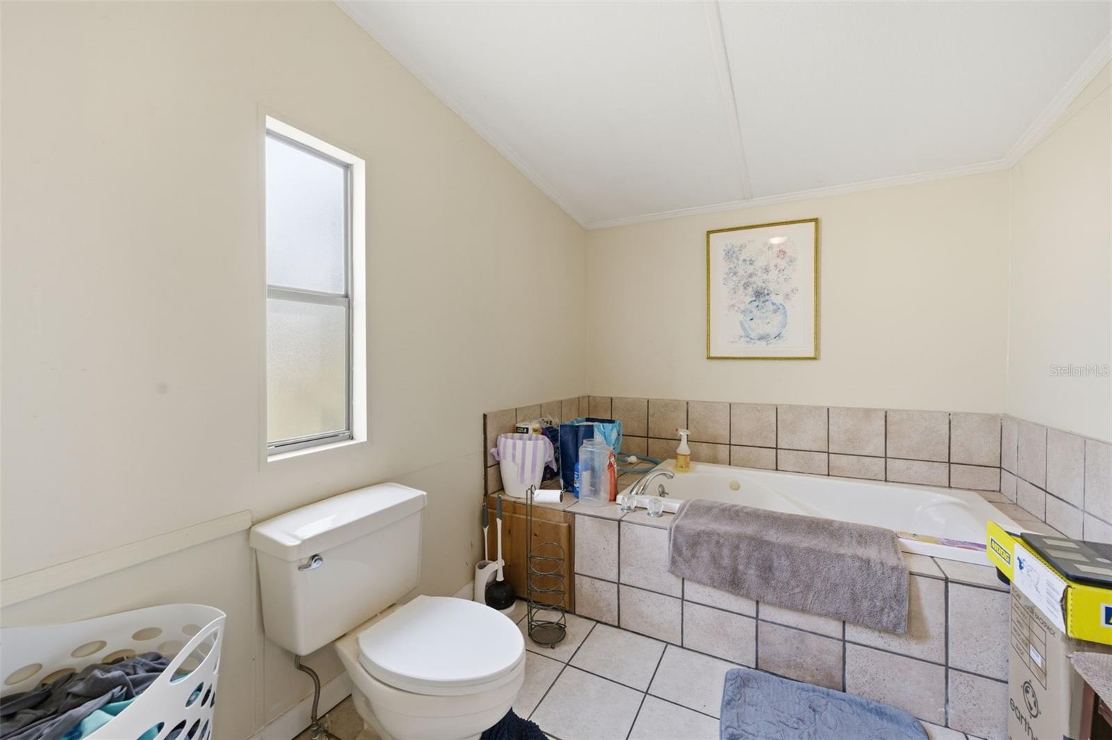 Image 37 of 47 For 13050 Sun Road