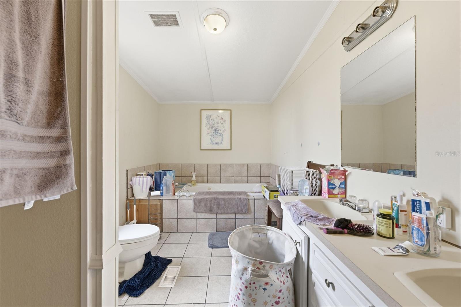 Image 38 of 47 For 13050 Sun Road