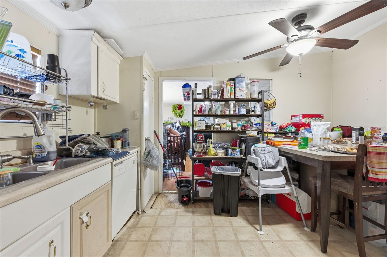 Image 8 of 47 For 13050 Sun Road