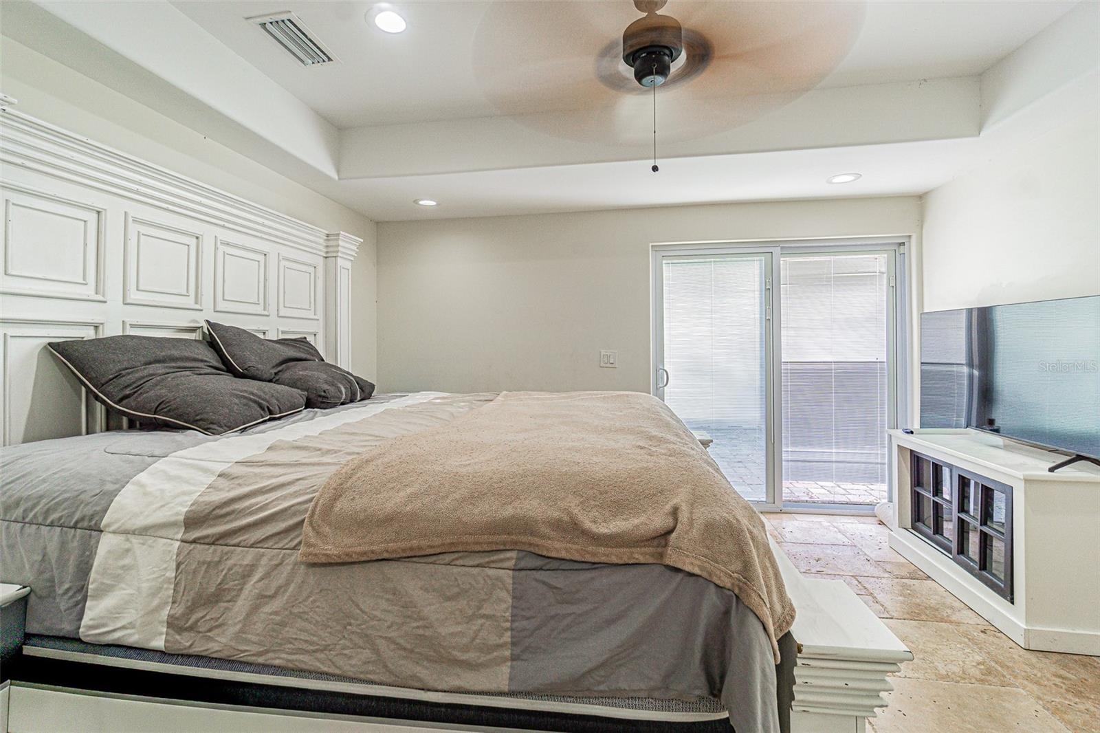 Image 15 of 34 For 3607 Hanna Avenue