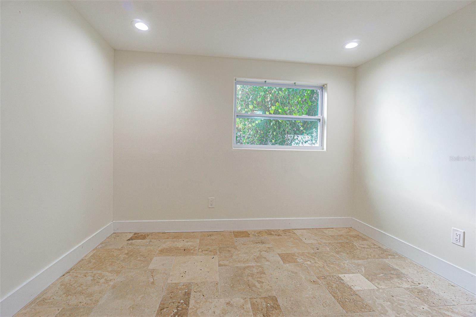 Image 20 of 34 For 3607 Hanna Avenue