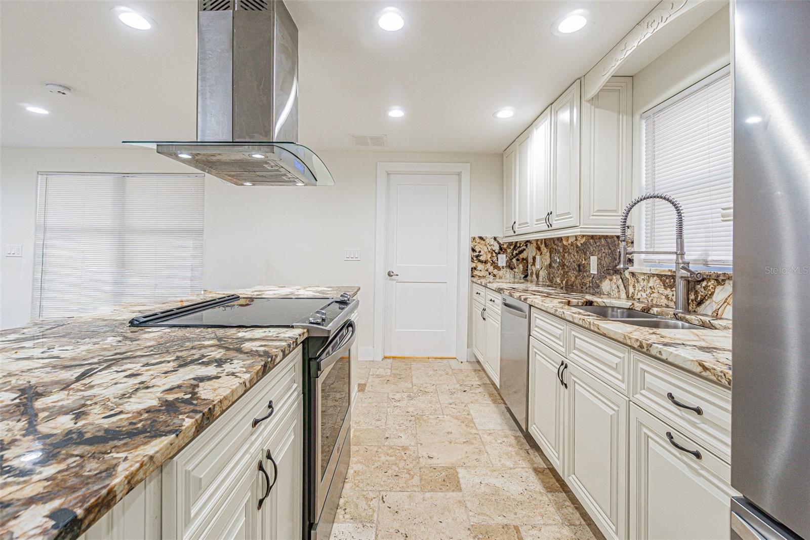 Image 7 of 34 For 3607 Hanna Avenue