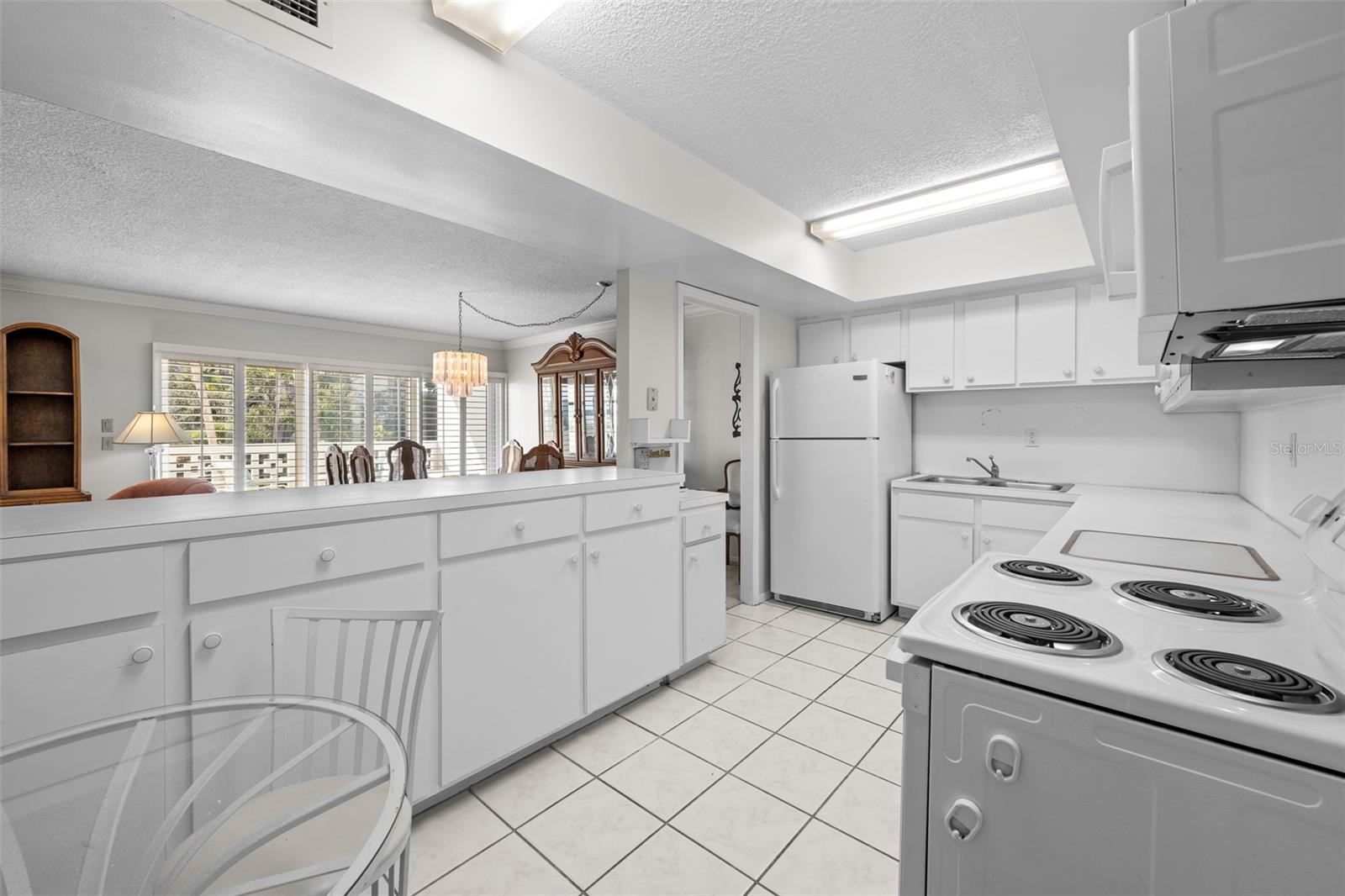 Image 21 of 88 For 2401 Bayshore Boulevard 310