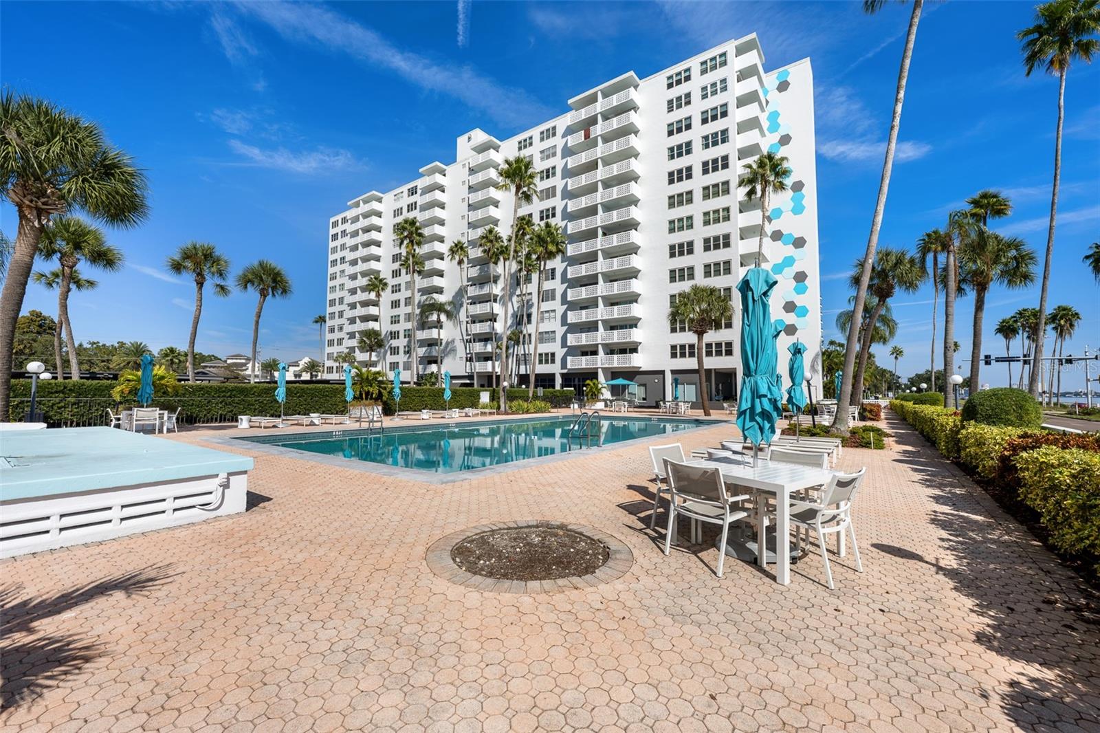 Image 41 of 88 For 2401 Bayshore Boulevard 310