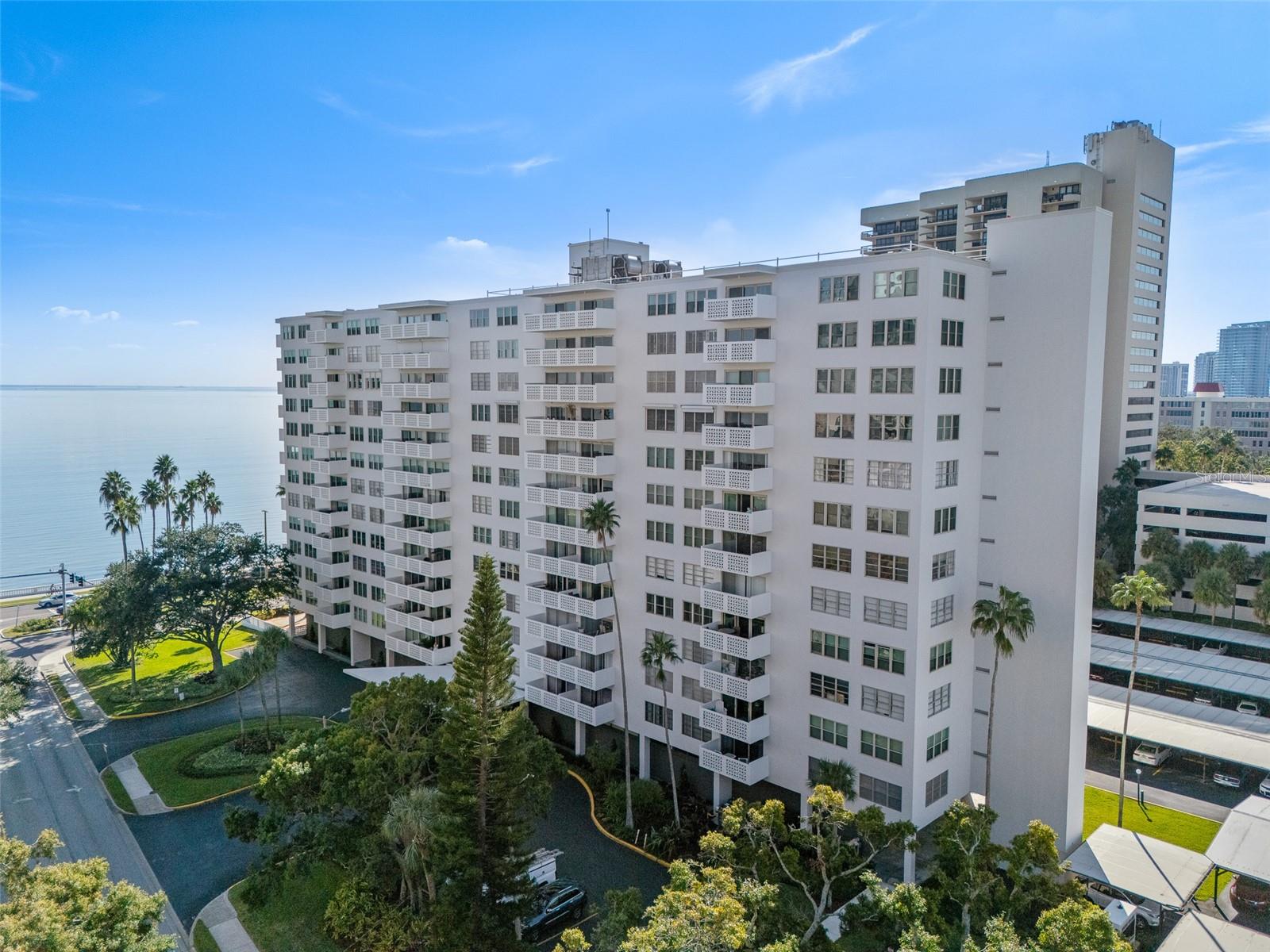 Image 53 of 88 For 2401 Bayshore Boulevard 310