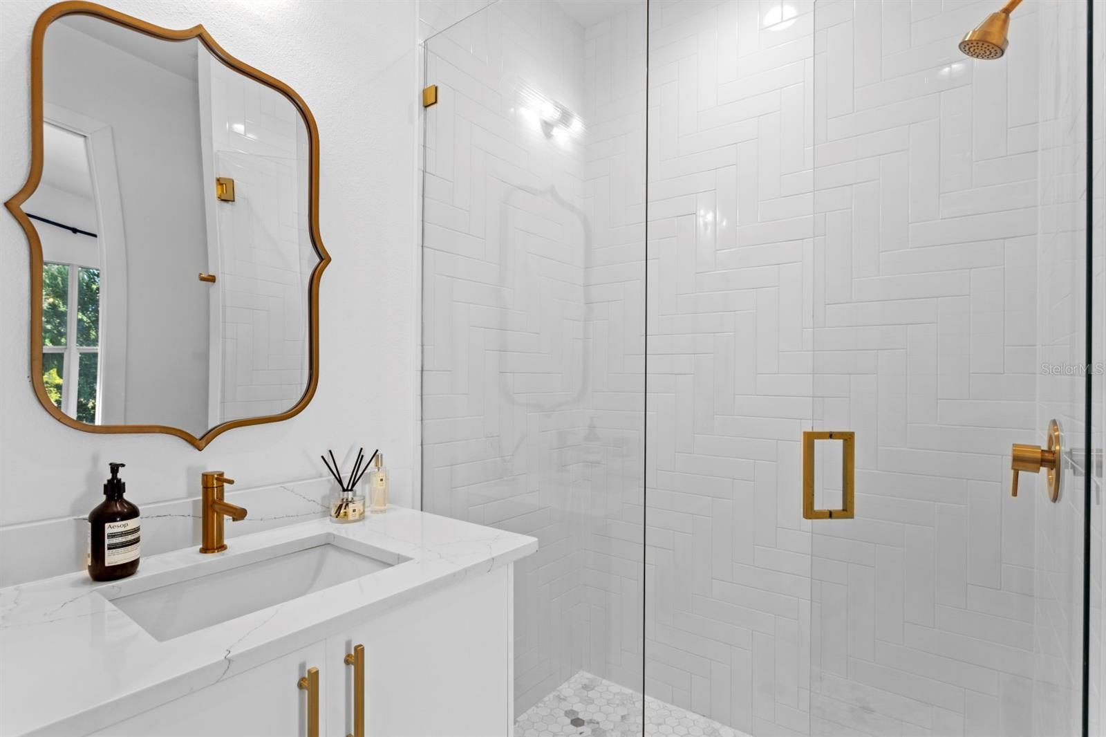 Image 16 of 32 For 3518 Obispo Street