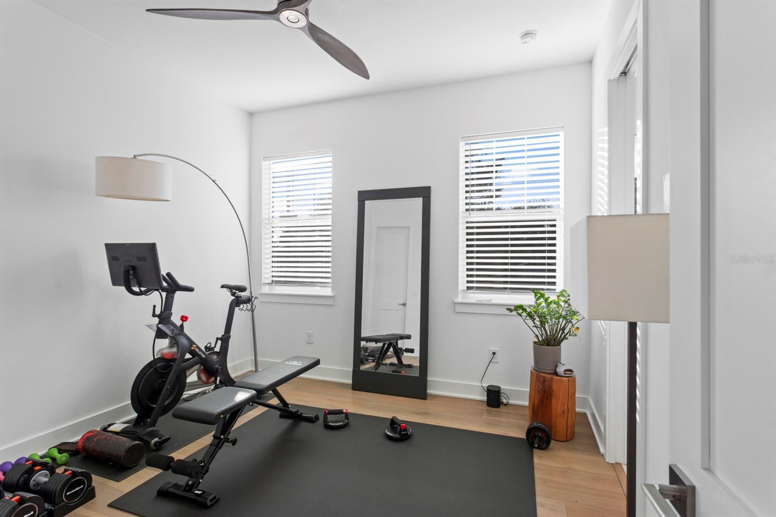 Image 23 of 32 For 3518 Obispo Street