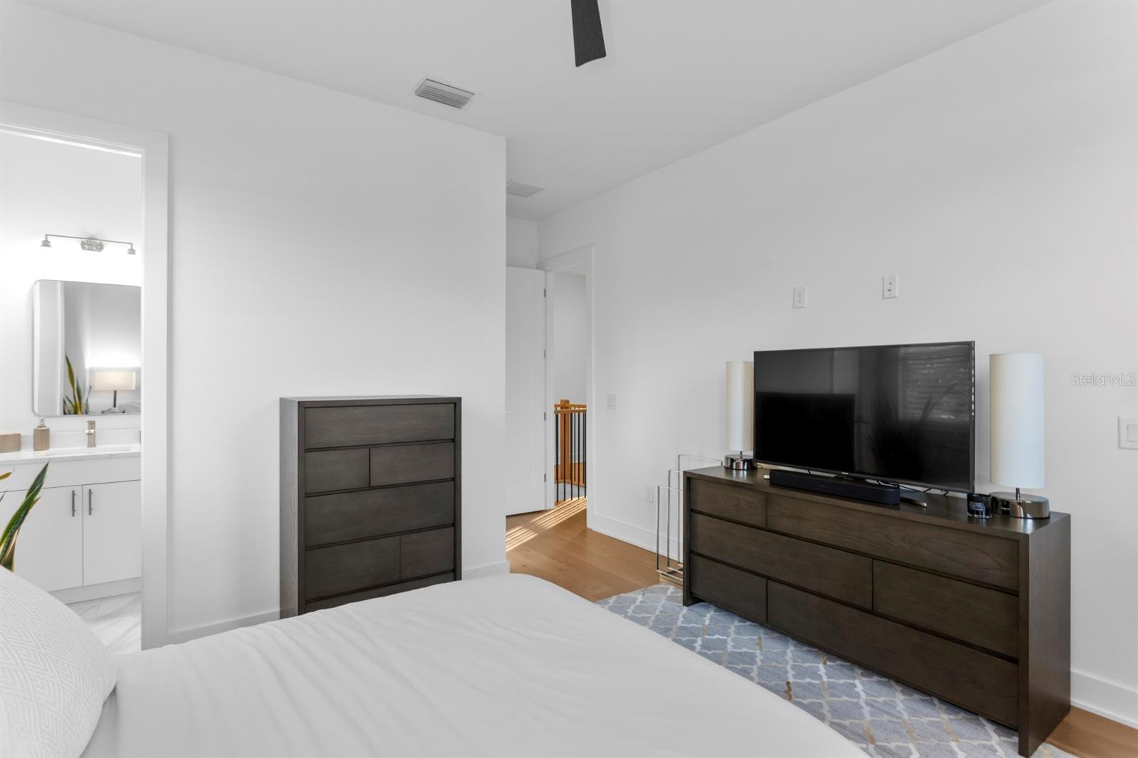 Image 25 of 32 For 3518 Obispo Street