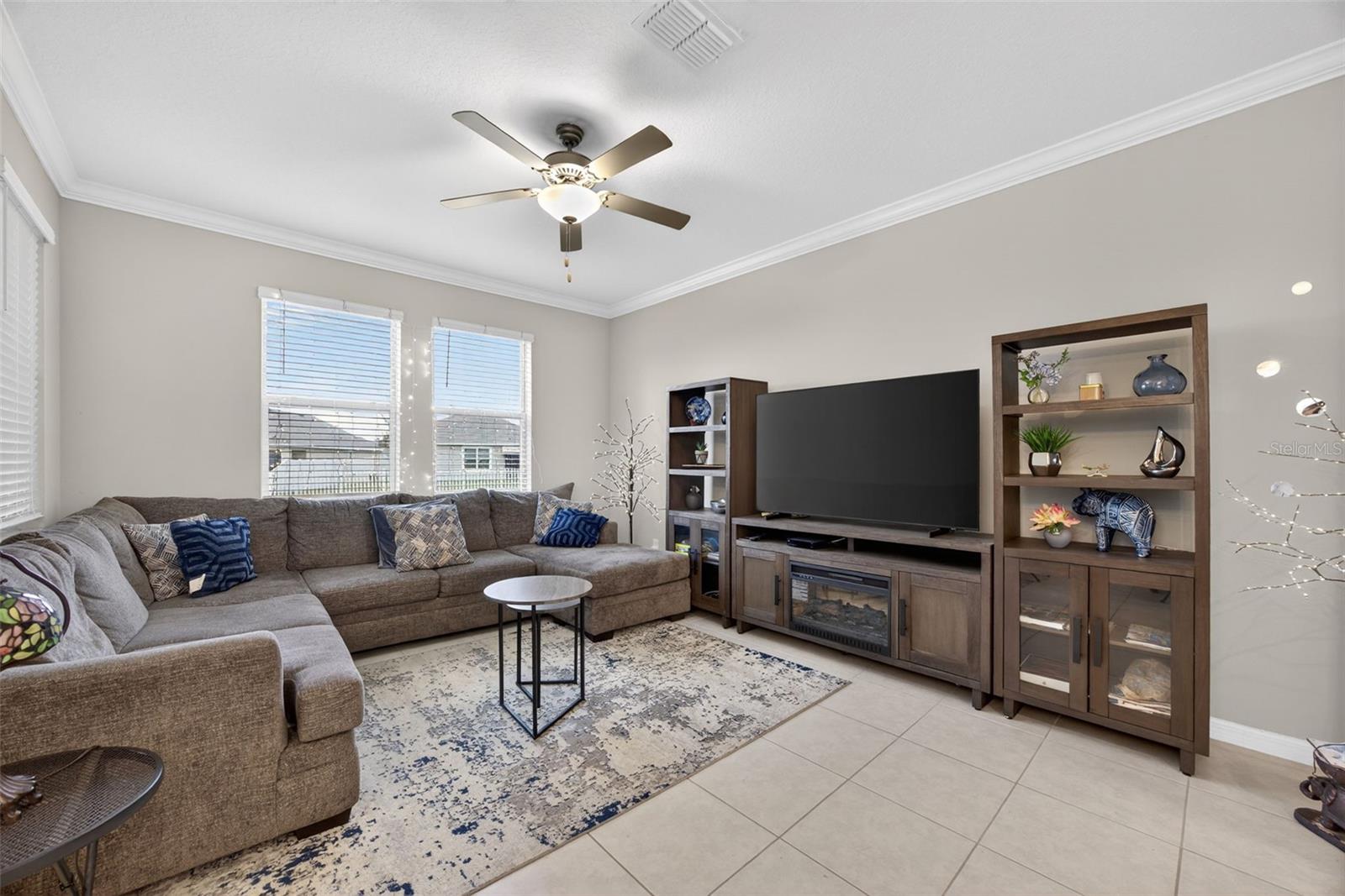 Image 12 of 43 For 31885 Blue Passing Loop