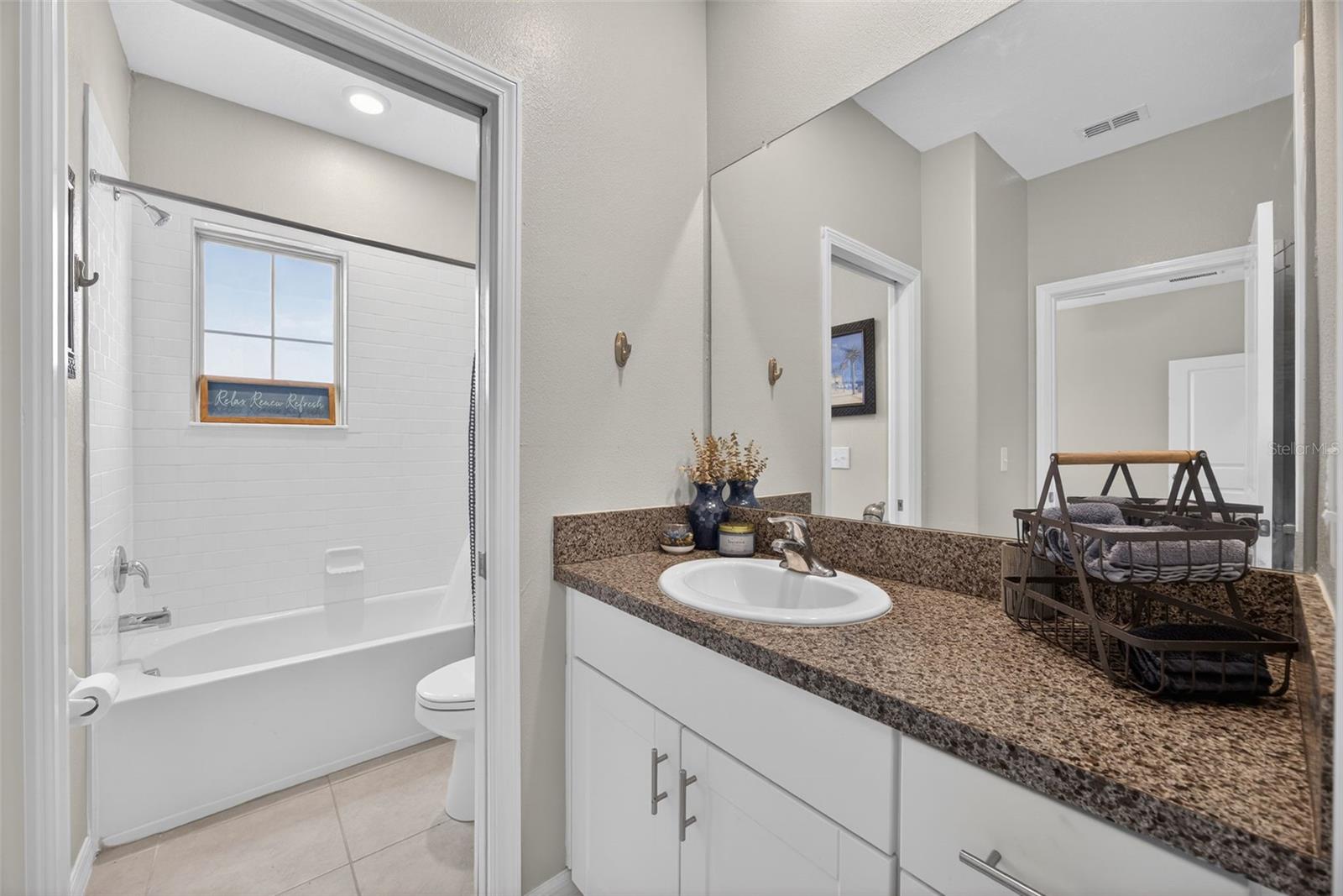 Image 19 of 43 For 31885 Blue Passing Loop