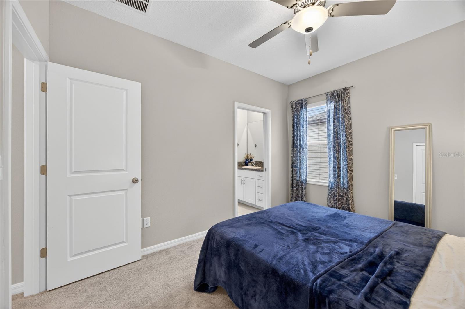 Image 23 of 43 For 31885 Blue Passing Loop