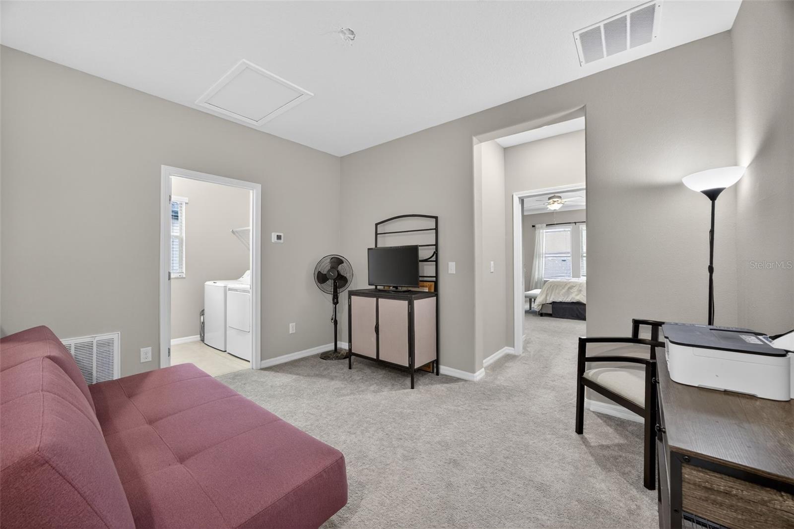 Image 24 of 43 For 31885 Blue Passing Loop