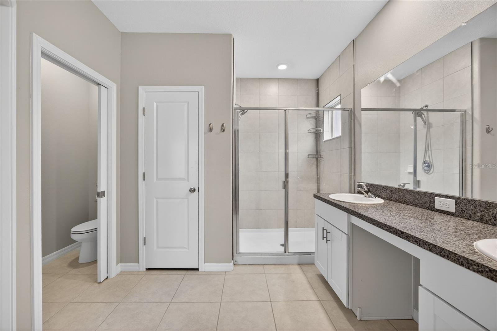 Image 30 of 43 For 31885 Blue Passing Loop