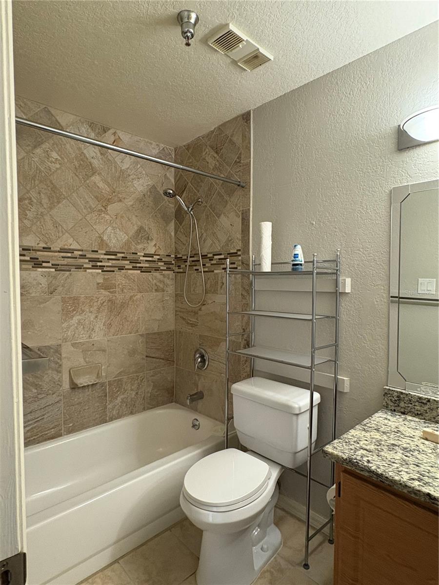 Image 19 of 23 For 10263 Gandy Boulevard N 601