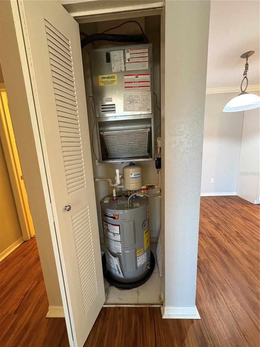 Image 21 of 23 For 10263 Gandy Boulevard N 601