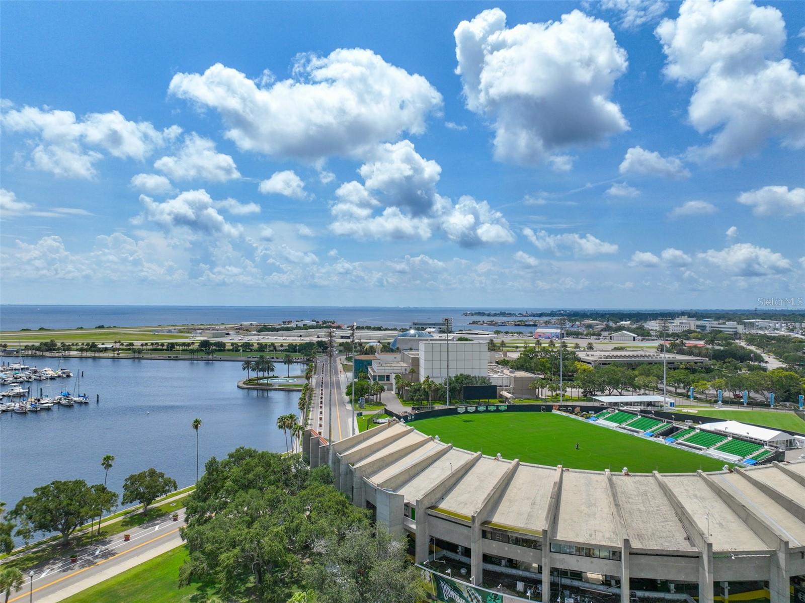 Listing photo id 1 for 456 Rafael Boulevard Ne