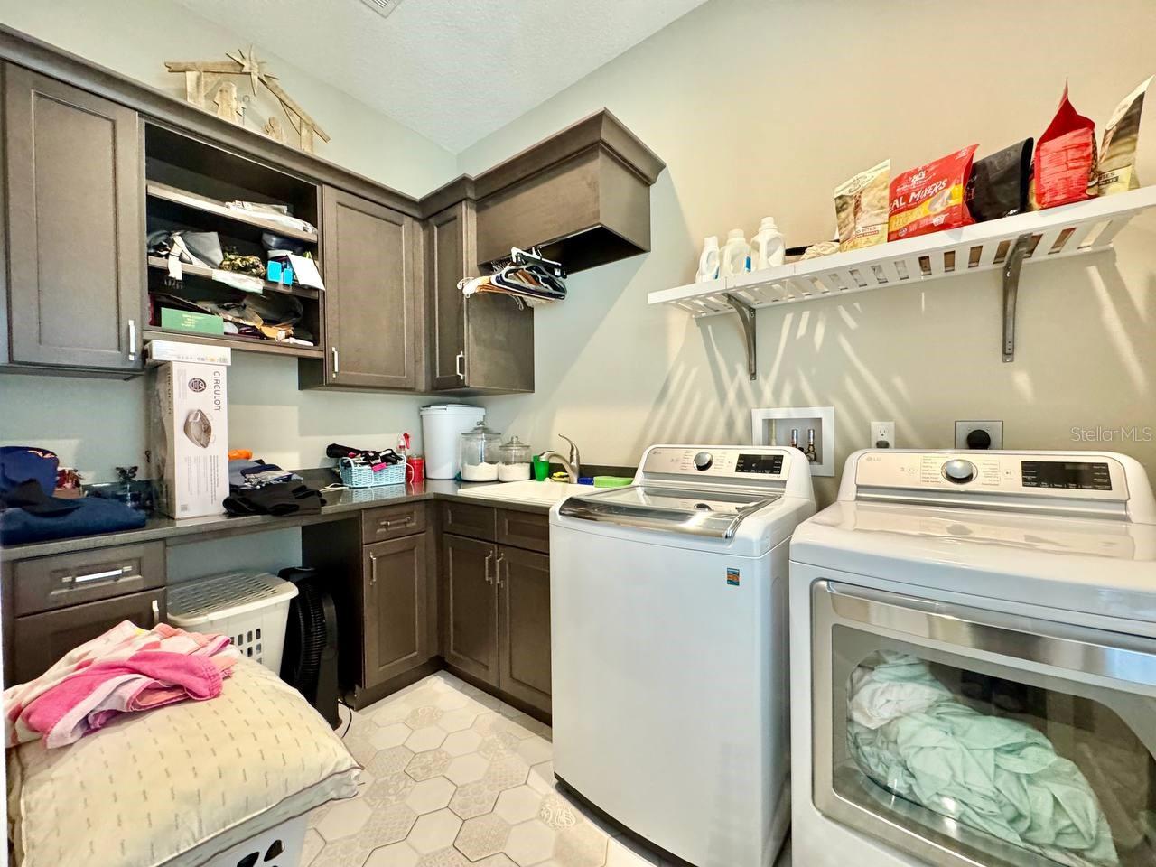 Image 47 of 84 For 10605 Sabella Drive