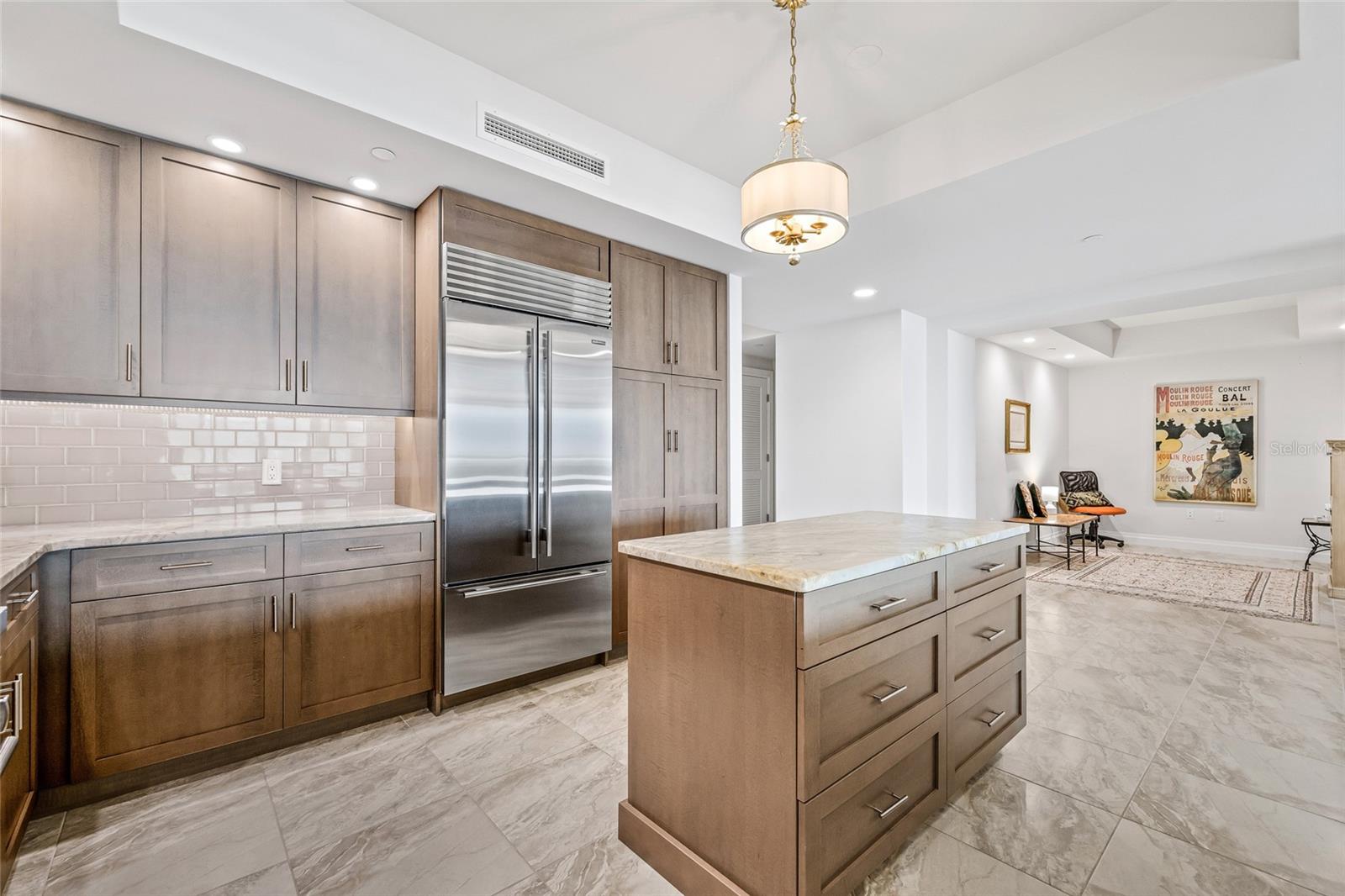 Image 11 of 67 For 795 Collany Road 205