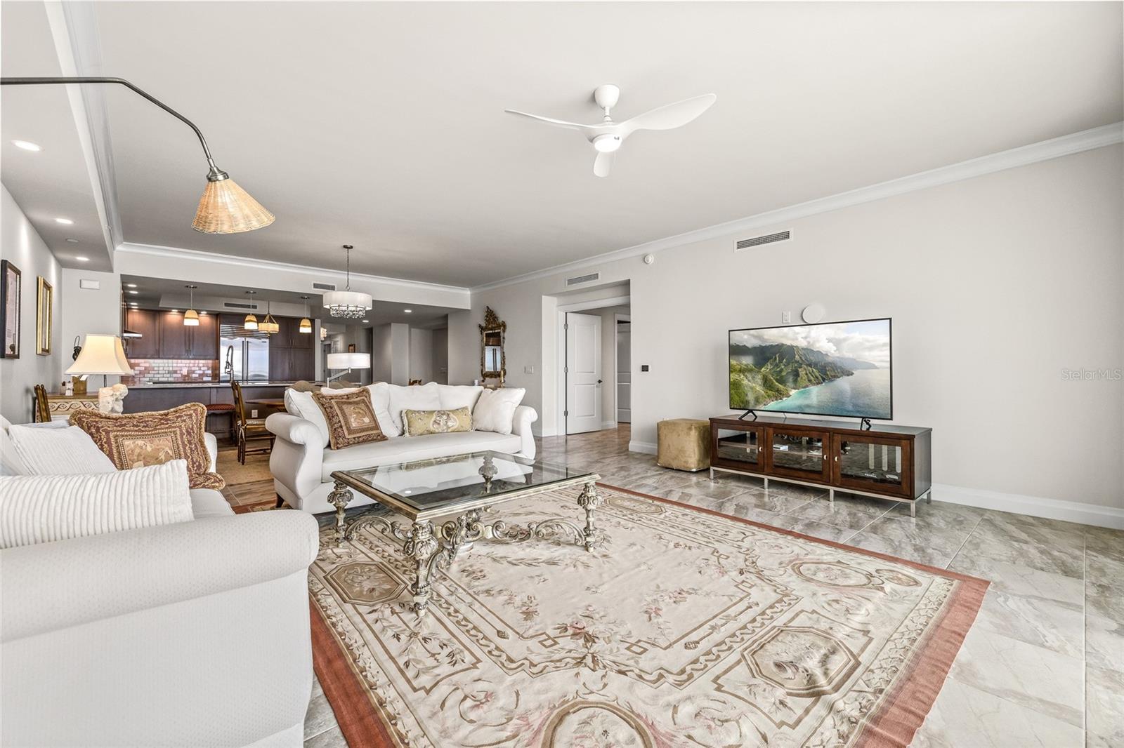 Image 20 of 67 For 795 Collany Road 205