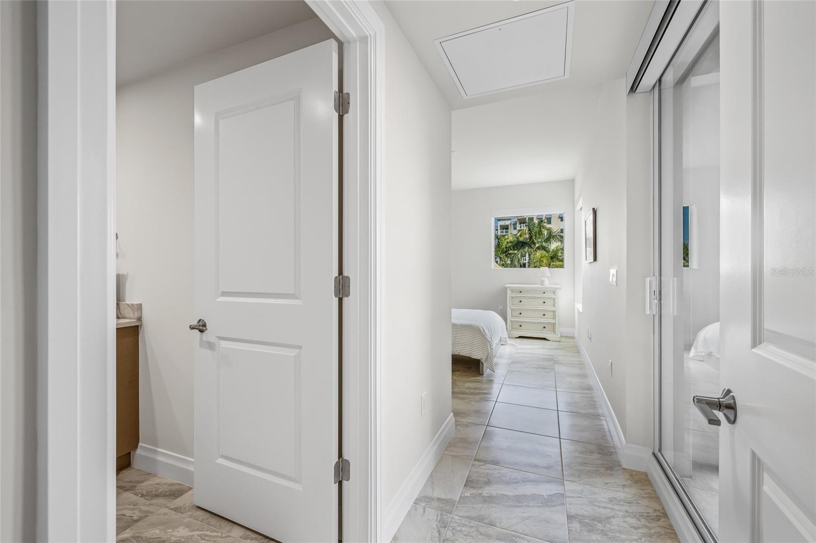 Image 22 of 67 For 795 Collany Road 205