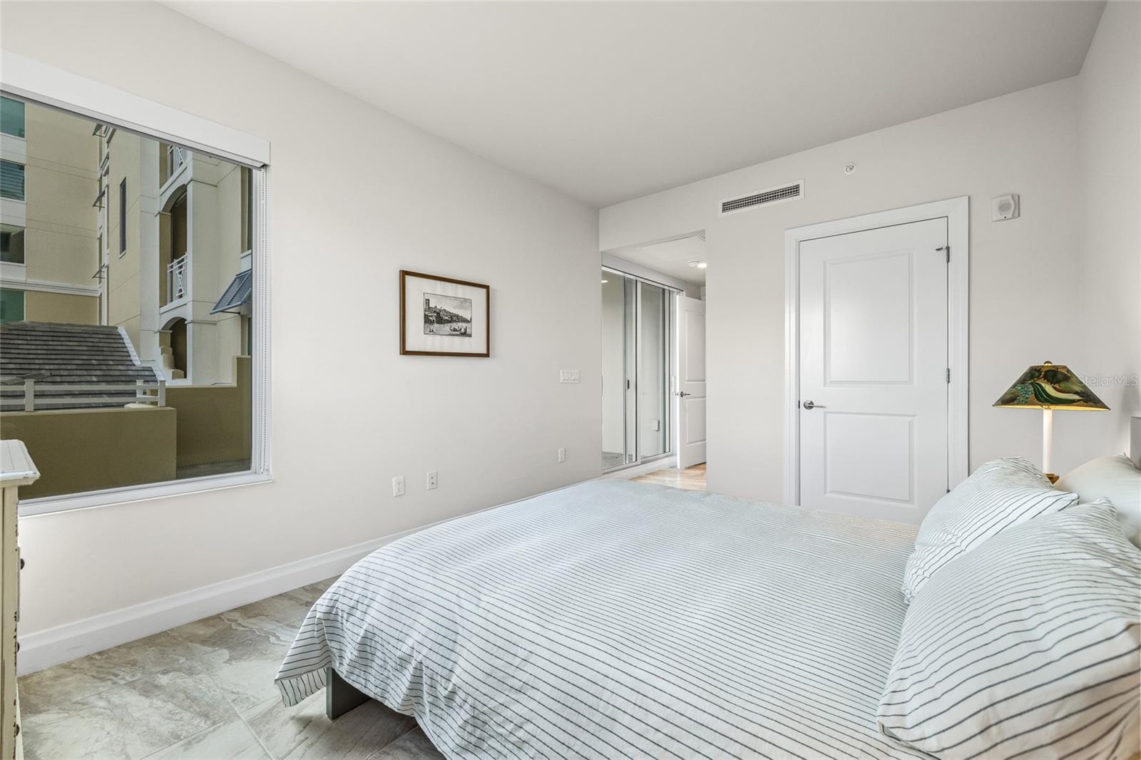 Image 24 of 67 For 795 Collany Road 205