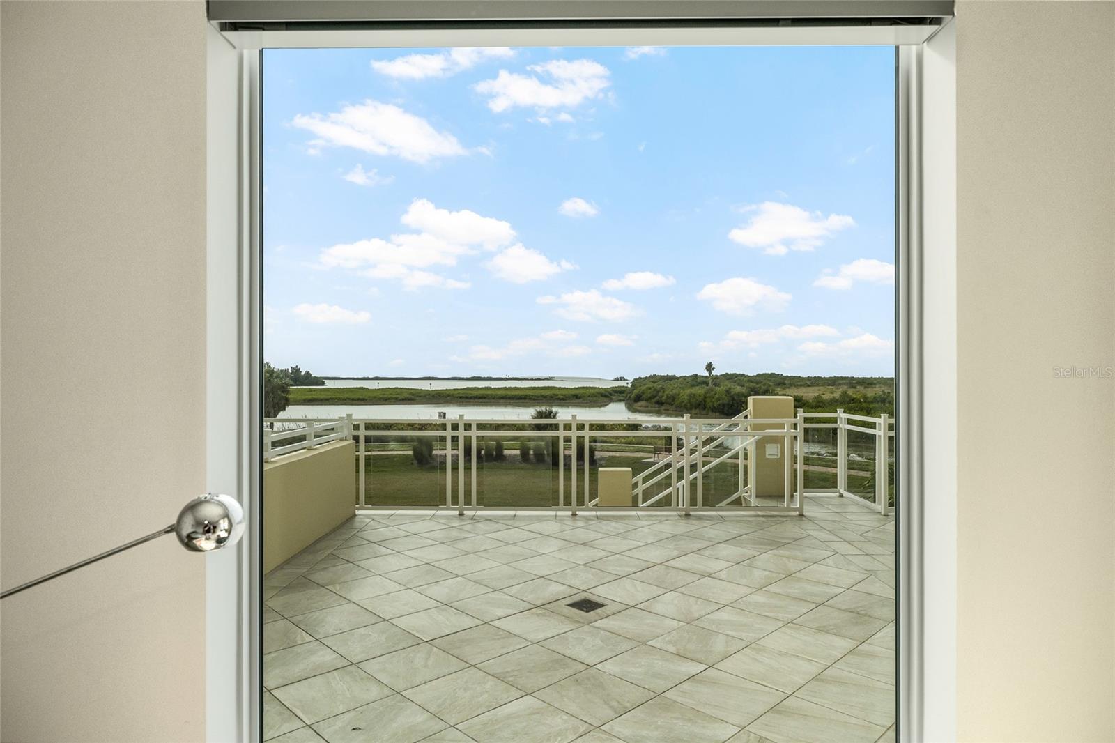 Image 37 of 67 For 795 Collany Road 205