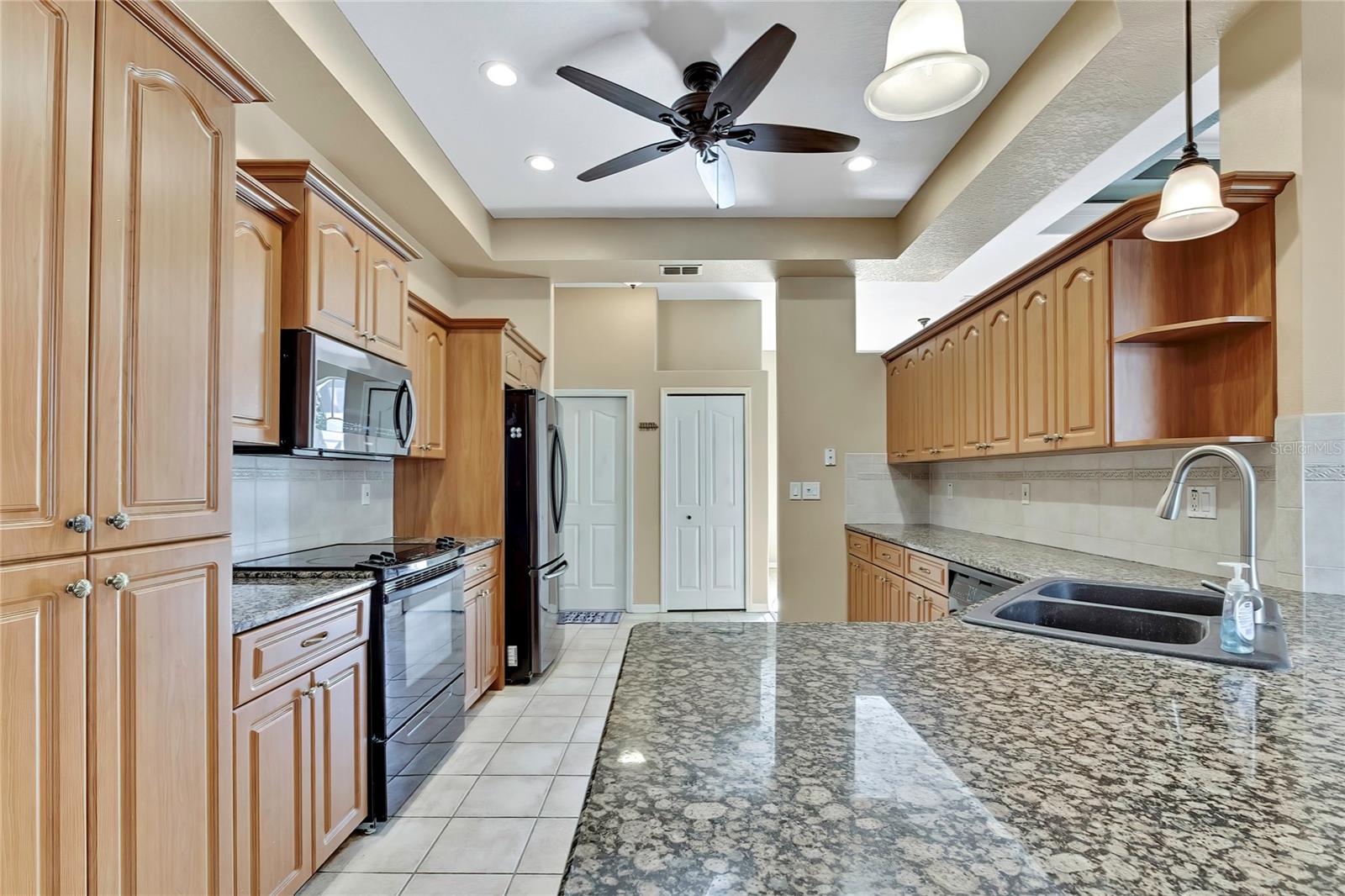 Image 18 of 62 For 12403 Centennial Street