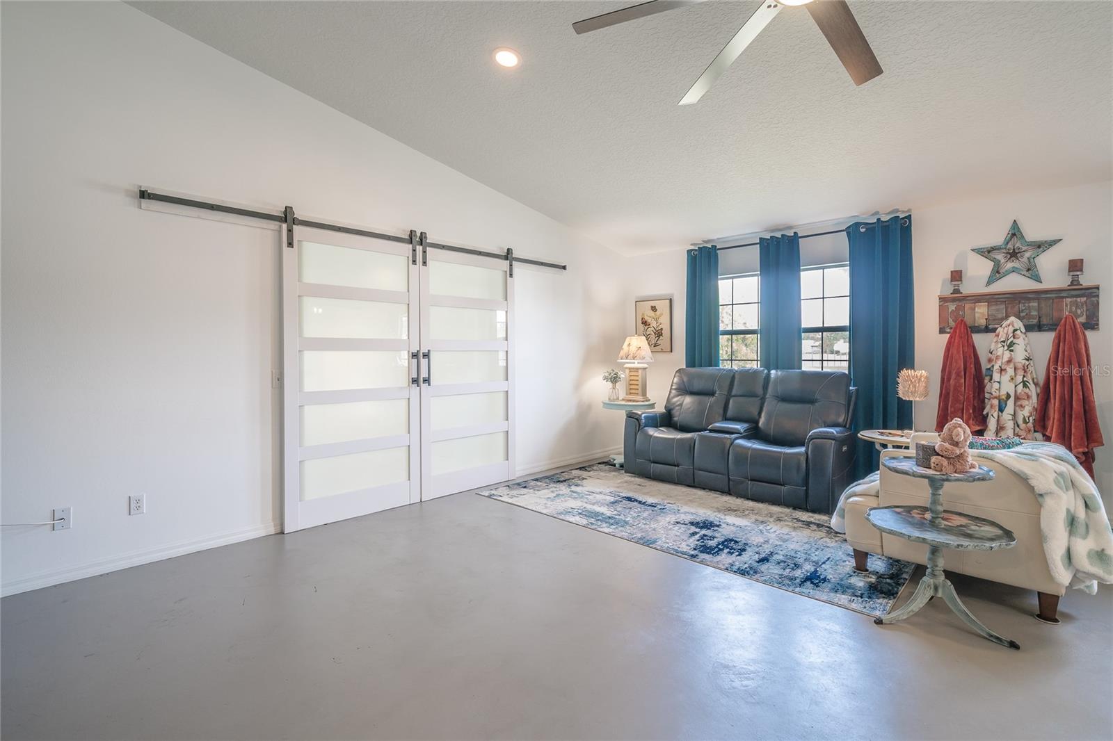 Image 30 of 69 For 37340 Derbyshire Drive