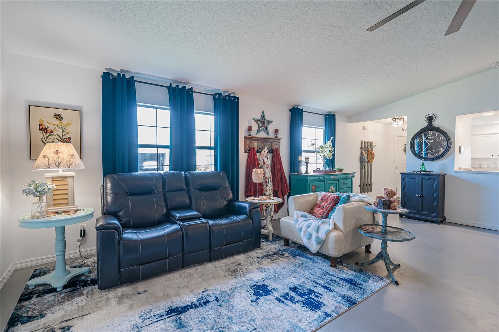 Image 31 of 69 For 37340 Derbyshire Drive