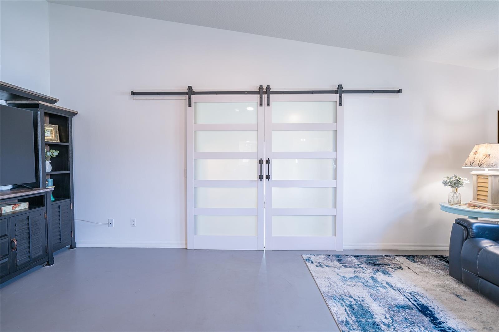 Image 33 of 69 For 37340 Derbyshire Drive